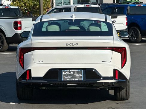 New 2026 Kia K4 GT-Line image 5
