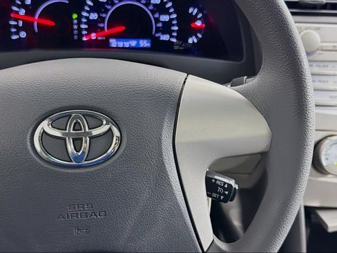 Used 2011 Toyota Camry LE w/ LE Extra-Value Pkg FWD image 43