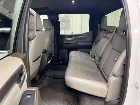 Used 2022 Chevrolet Silverado 1500 LTZ image 23
