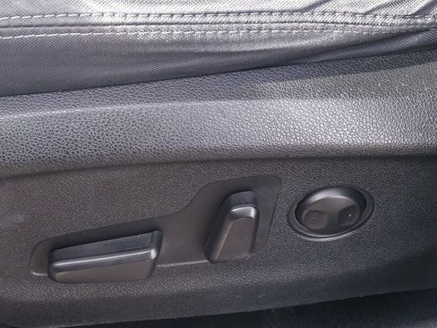 Used 2016 Kia Sorento LX w/ LX Convenience Package image 20