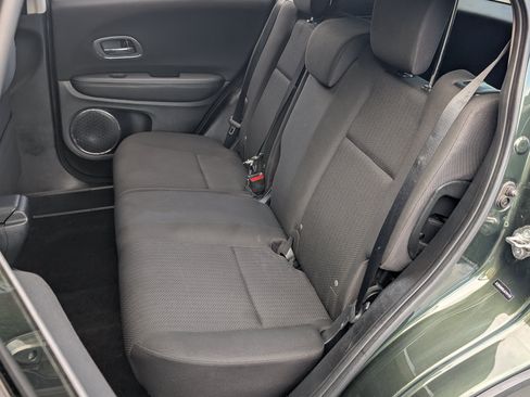 Used 2018 Honda HR-V EX image 18