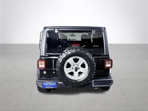 Used 2020 Jeep Wrangler Sport AWD/4WD image 7