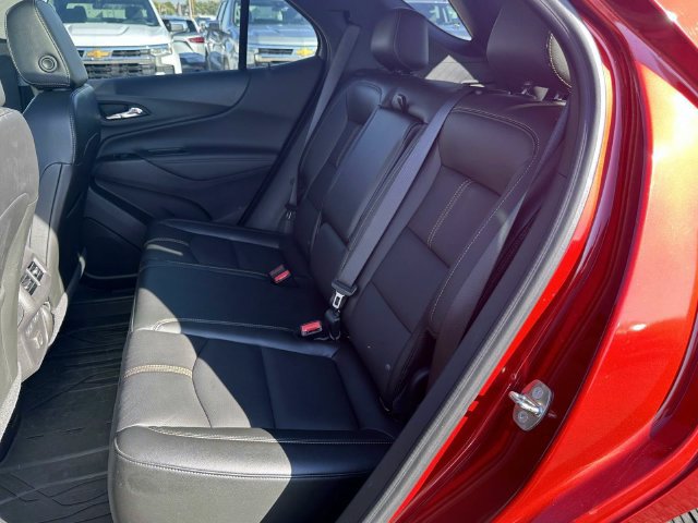Used 2024 Chevrolet Equinox Premier AWD/4WD image 11