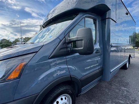 Used 2021 Ford Transit 350 DRW RWD image 10