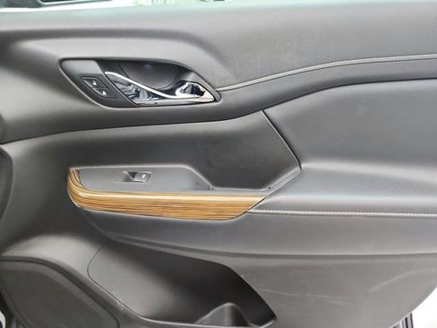 Used 2021 GMC Acadia SLE w/ Driver Convenience Package image 41