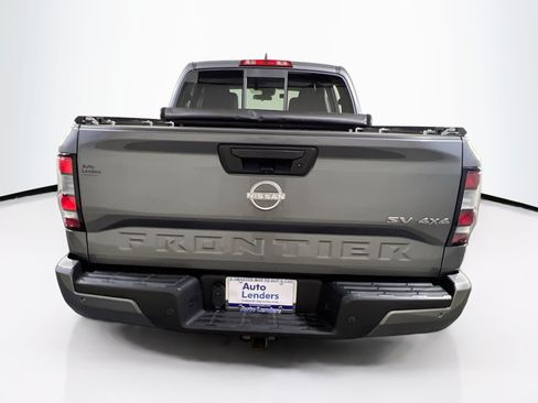 Used 2022 Nissan Frontier SV AWD/4WD image 6