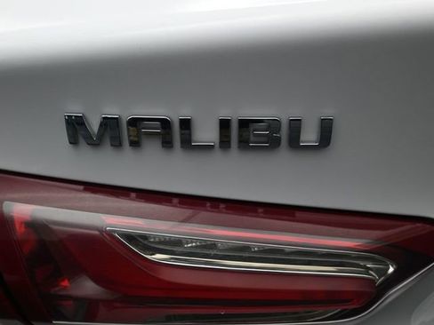 Used 2022 Chevrolet Malibu LT image 23