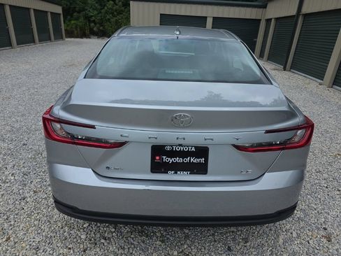 Used 2025 Toyota Camry LE FWD image 5