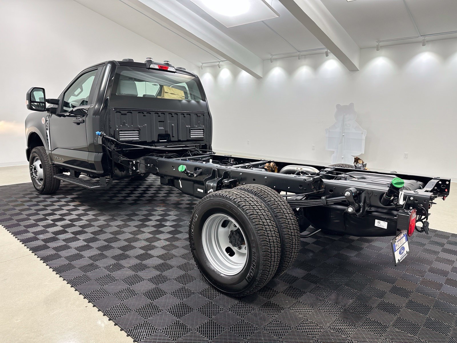 New 2025 Ford F350 XL AWD/4WD image 4