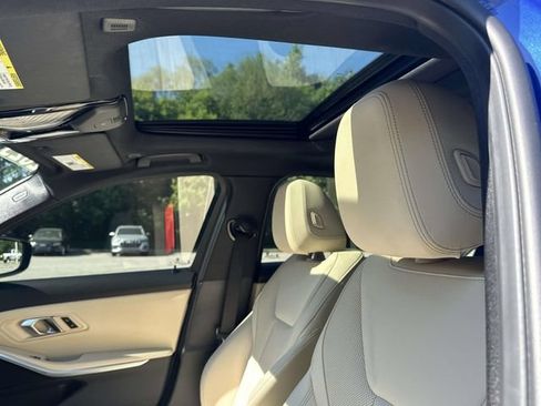 Used 2025 BMW M340i xDrive w/ Parking Assistance Package AWD/4WD image 29