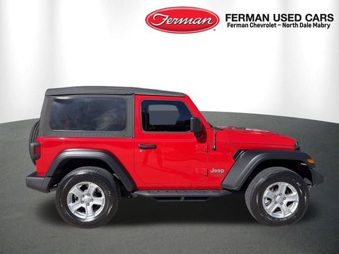 Used 2021 Jeep Wrangler Sport S image 2