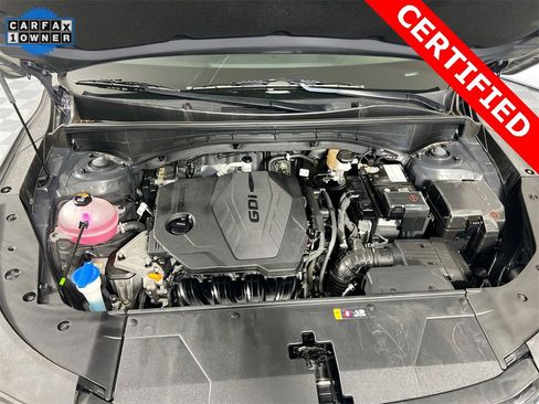 Certified 2024 Kia Sorento LX image 29