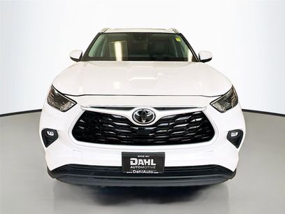 Used 2024 Toyota Highlander XLE