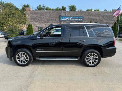 Used 2017 GMC Yukon Denali w/ Open Road Package RWD image 8