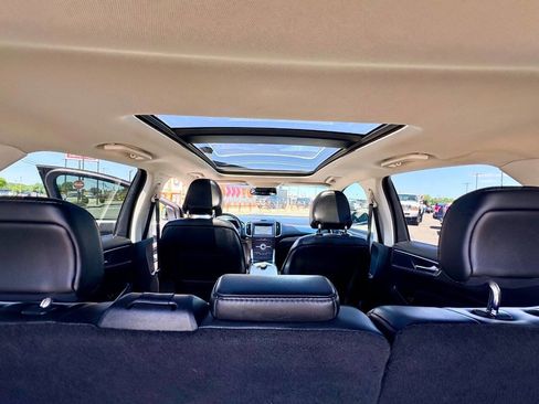 Used 2019 Ford Edge Titanium w/ Equipment Group 301A AWD/4WD image 26