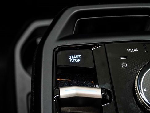 Used 2022 BMW iX xDrive50 w/ Sport Package image 21