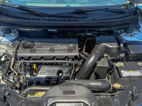 Used 2012 Kia Forte Koup EX FWD image 26