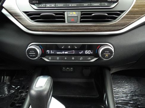 Used 2020 Nissan Altima 2.5 Platinum image 24