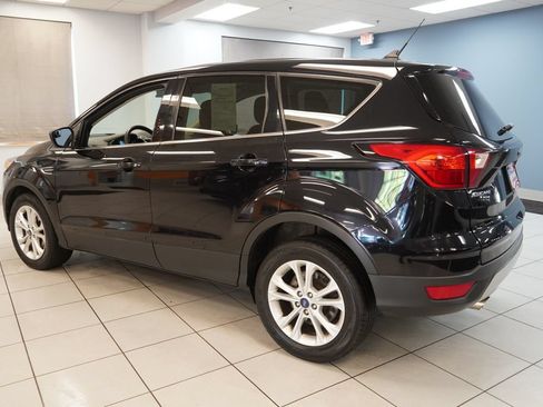 Used 2019 Ford Escape SE FWD image 6