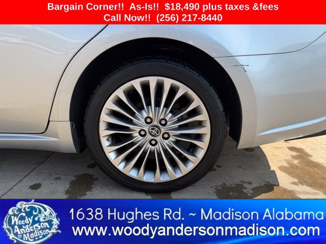 Used 2017 Toyota Avalon Limited w/ Carpet Mat Package FWD image 7