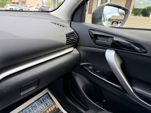 Used 2023 Mitsubishi Eclipse Cross LE AWD/4WD image 20