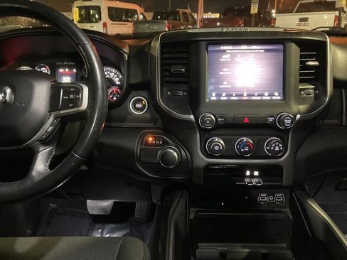 Used 2019 RAM 1500 Big Horn image 18