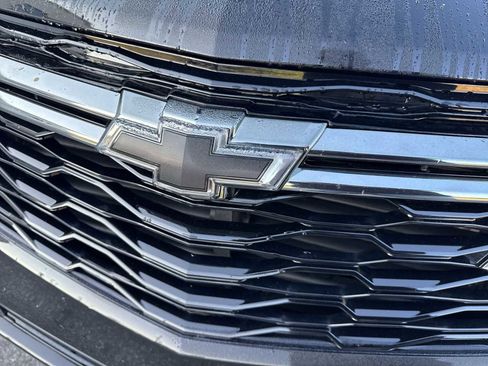 Used 2022 Chevrolet Equinox RS w/ LPO, Floor Liner Package AWD/4WD image 11
