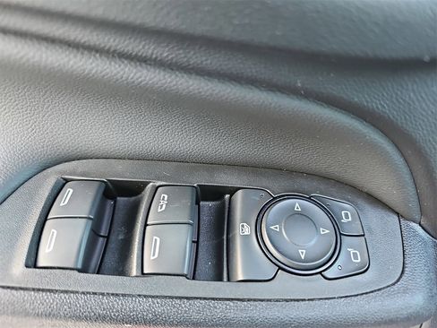 Certified 2024 Chevrolet Equinox LT image 27