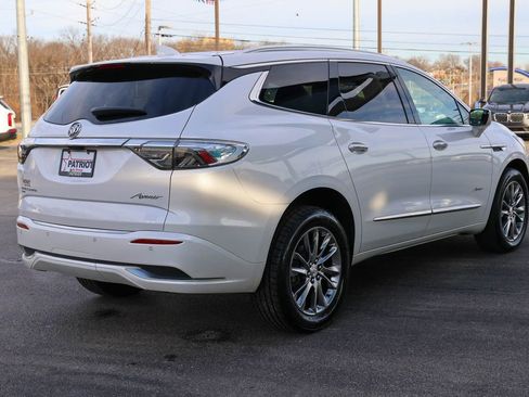Used 2022 Buick Enclave Avenir w/ Avenir Technology Package AWD/4WD image 7