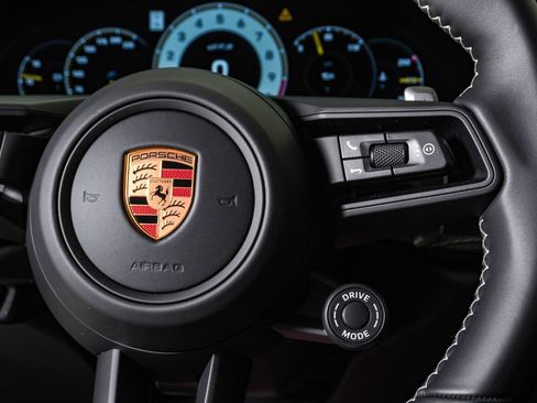 Certified 2026 Porsche 911 GT3 RWD image 25