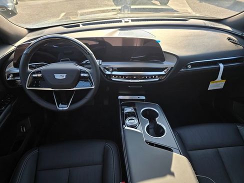 New 2026 Cadillac Lyriq Luxury image 15