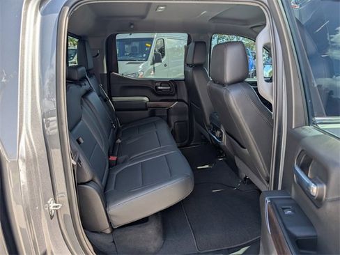 Used 2022 GMC Sierra 1500 SLT w/ SLT Premium Package image 18