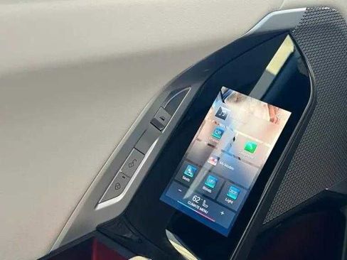 Used 2024 BMW i7 xDrive60 image 26