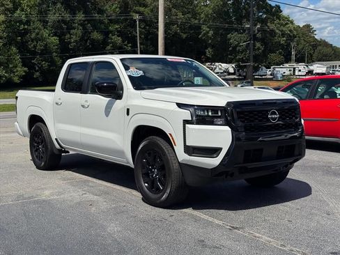 Certified 2026 Nissan Frontier SV RWD image 1