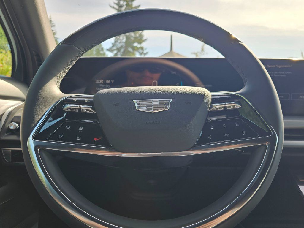 New 2027 Cadillac Vistiq Luxury AWD/4WD image 25