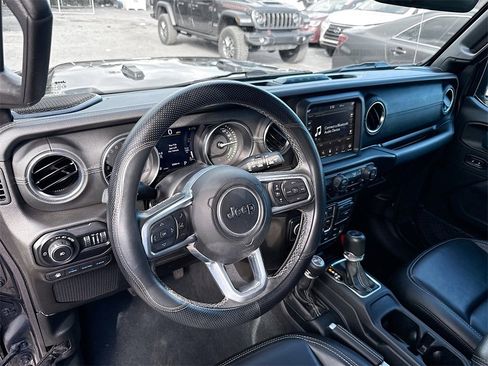 Used 2022 Jeep Wrangler Unlimited Sahara w/ Dual Top Group image 10