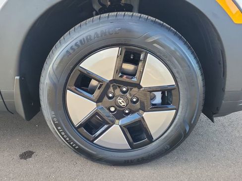 Certified 2025 Hyundai Santa Fe SEL image 26