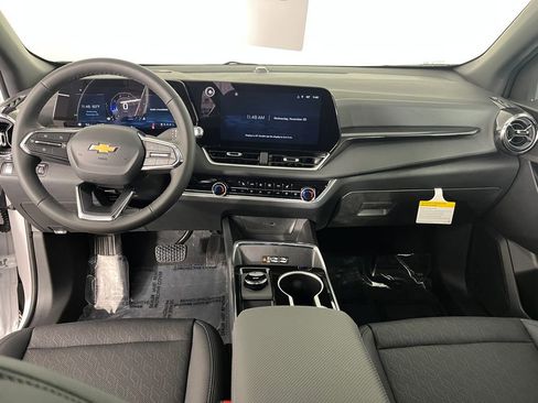 New 2026 Chevrolet Equinox LT w/ Convenience Package II image 14