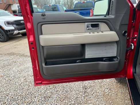 Used 2010 Ford F150 XLT image 11