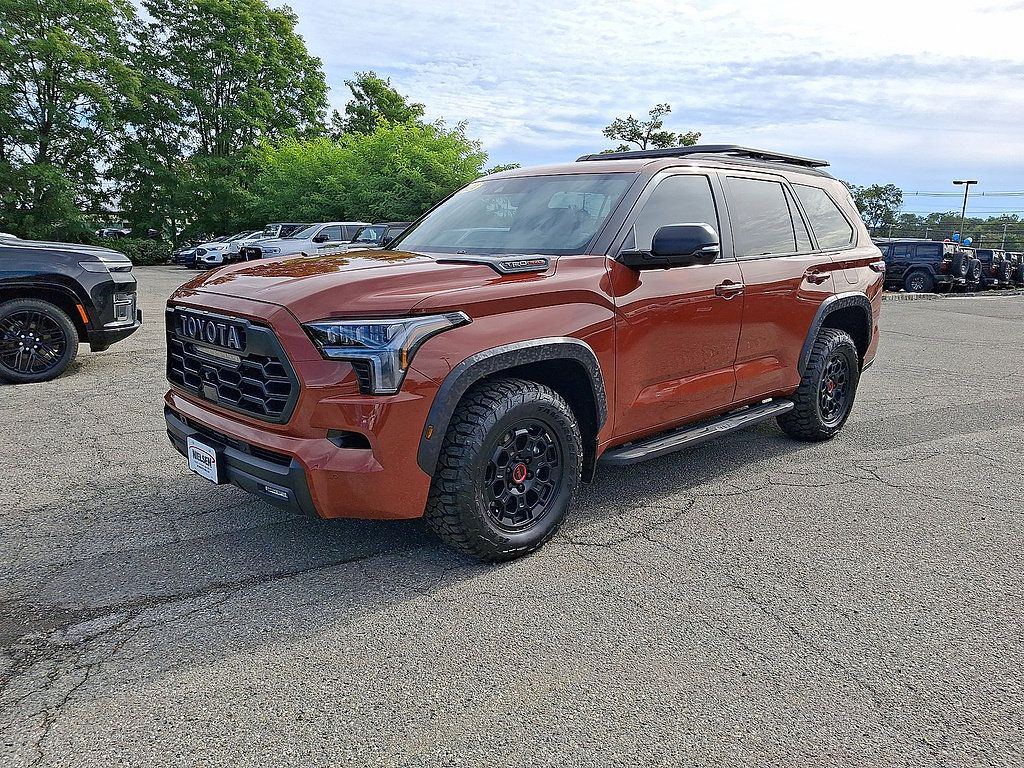 Used 2024 Toyota Sequoia TRD Pro AWD/4WD image 4
