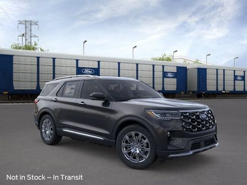 New 2026 Ford Explorer Platinum RWD image 7