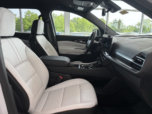 Certified 2024 Chevrolet Traverse RS FWD image 23