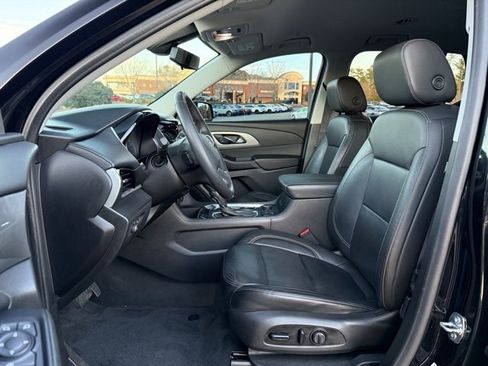 Used 2020 Chevrolet Traverse RS image 13