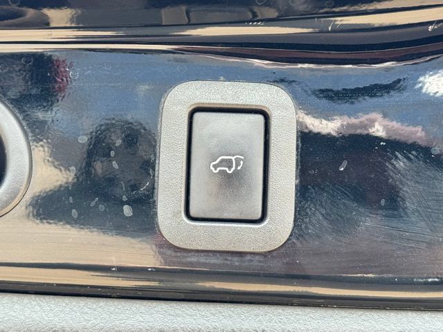 Used 2015 Toyota Highlander XLE AWD/4WD image 14