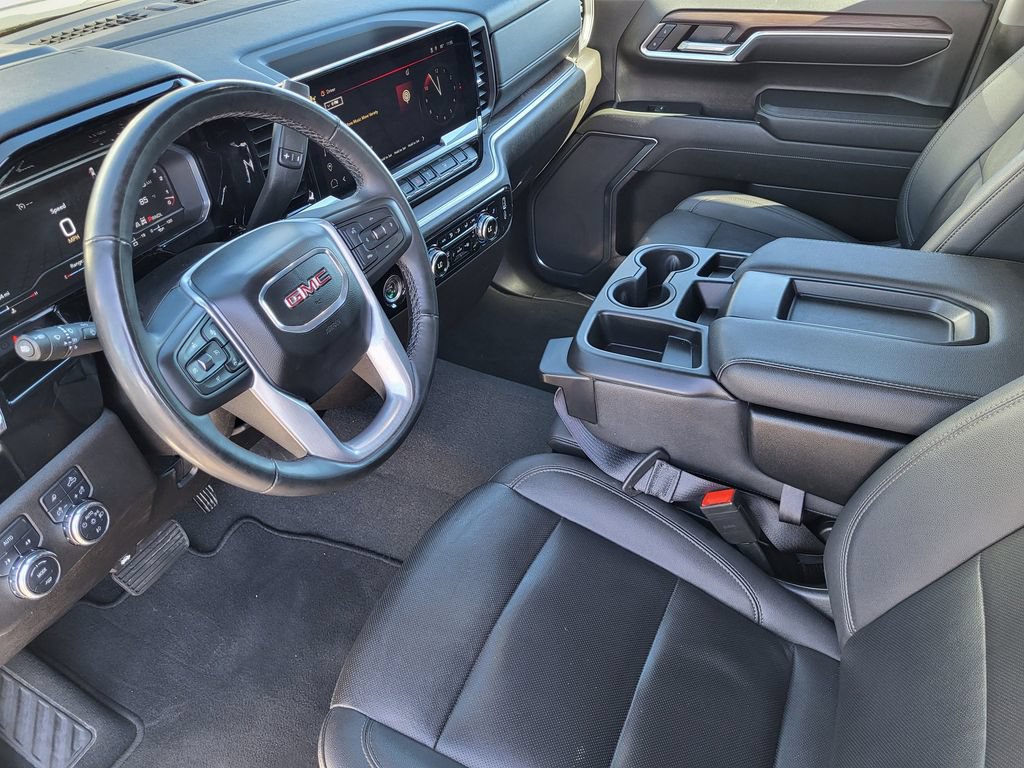 Used 2024 GMC Sierra 1500 SLT AWD/4WD image 10