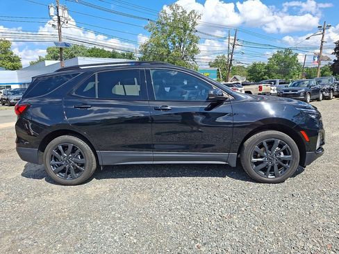 Used 2023 Chevrolet Equinox RS AWD/4WD image 9