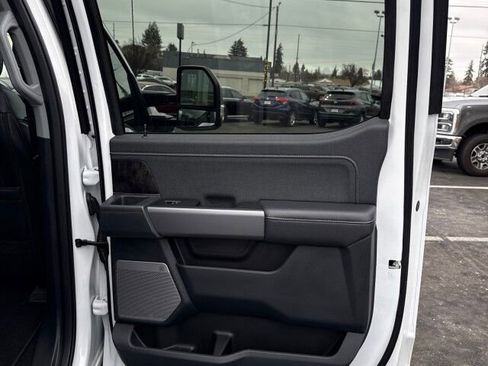 Used 2025 Ford F350 Lariat w/ Camper Package image 14