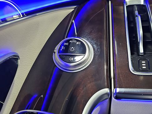Used 2023 Mercedes-Benz S 500 4MATIC image 28