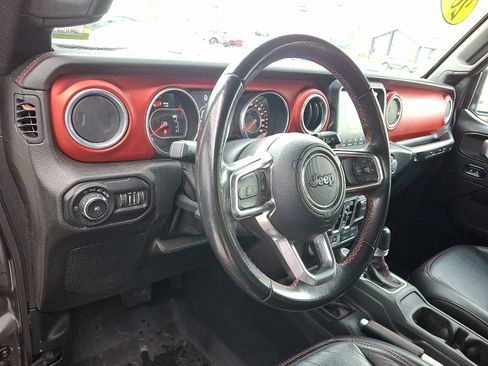 Used 2018 Jeep Wrangler Unlimited Rubicon w/ Dual Top Group image 17