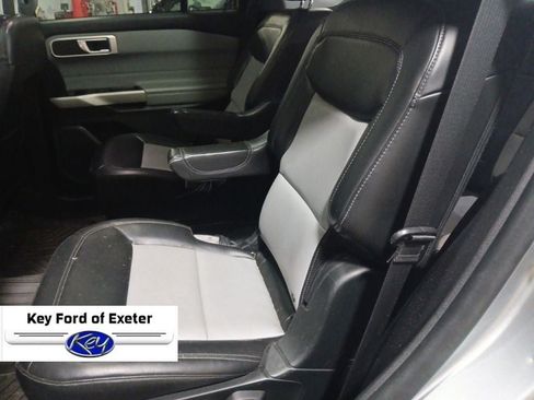 Certified 2022 Ford Explorer XLT w/ Equipment Group 202A AWD/4WD image 19